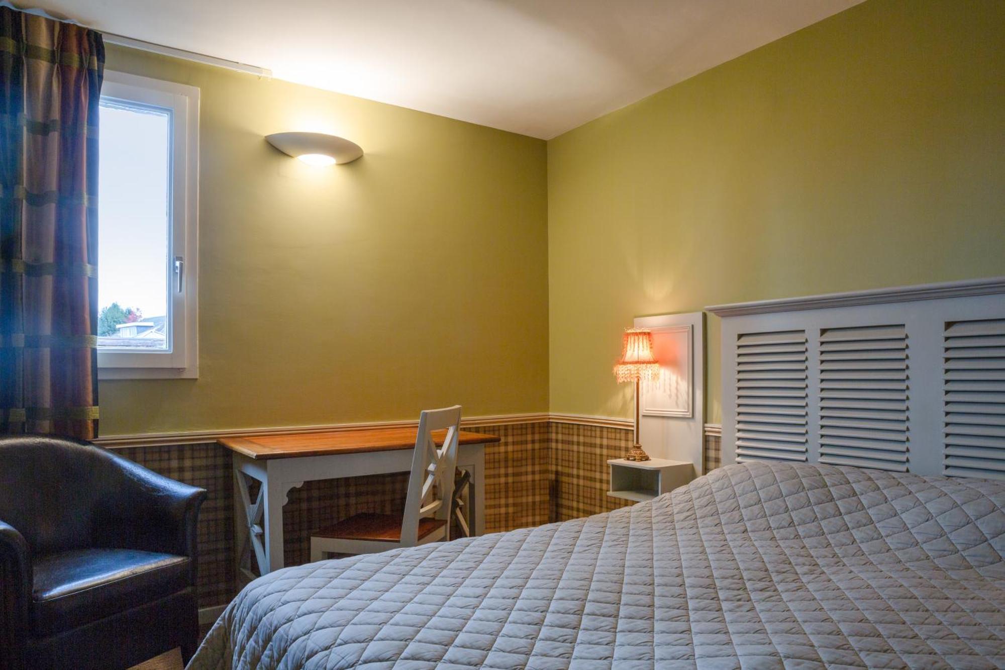 The Originals City, Le Cottage Hotel, Bruay La Buissiere Exterior foto